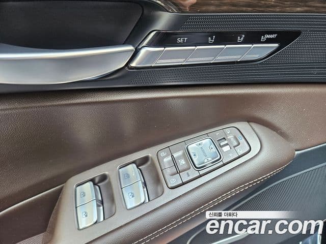 Genesis EQ900 Luxury, 2016 11
