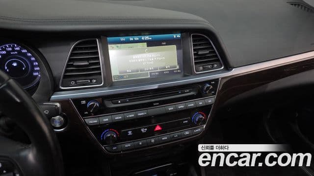 Hyundai Aslan Exclusive, 2016 14