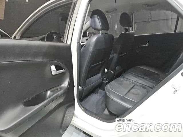 Kia The / новый New Morning Deluxe, 2016 13