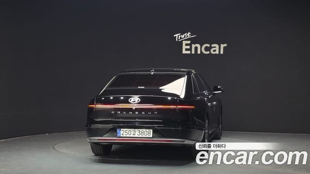 Hyundai Grandeur гибрид (GN7) Premium, 2025 4