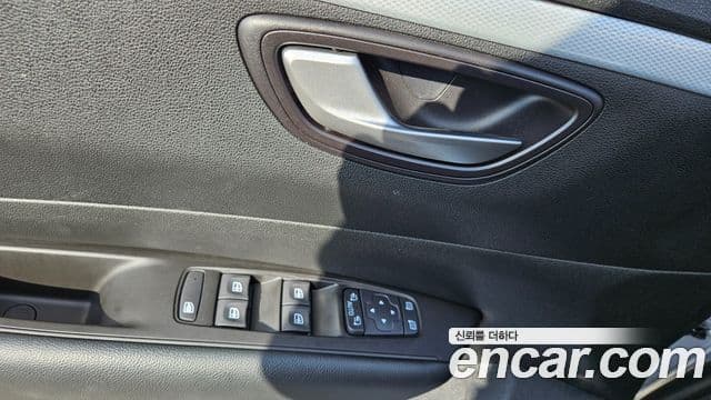 Renault Korea(Samsung) SM6 2.0 LPe PE (арендный автомобиль), 2019 17