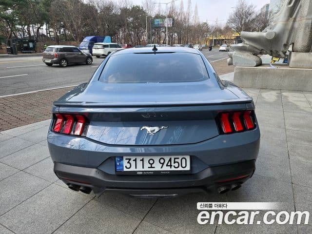 Ford Mustang 7세대 2.3 EcoBoost Premium купе, 2024 4