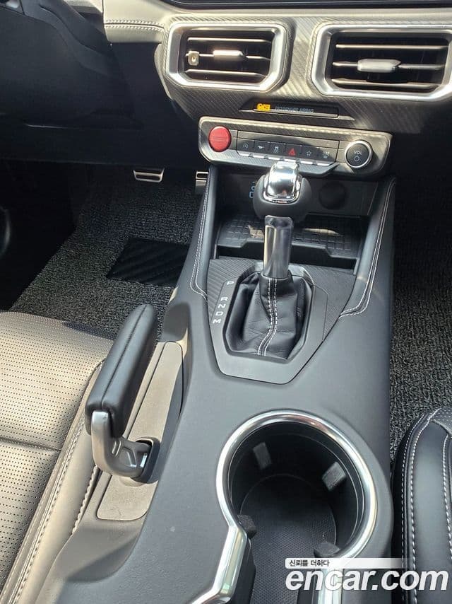 Ford Mustang 7세대 2.3 EcoBoost Premium купе, 2024 9