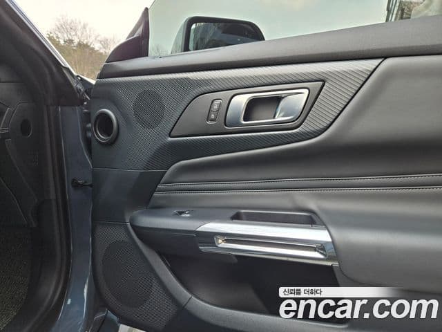 Ford Mustang 7세대 2.3 EcoBoost Premium купе, 2024 11