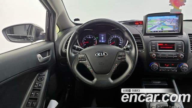Kia K3 Trendy, 2014 13