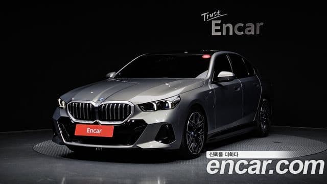 BMW 5시리즈 (G60) 530e M Sport, 2025 1