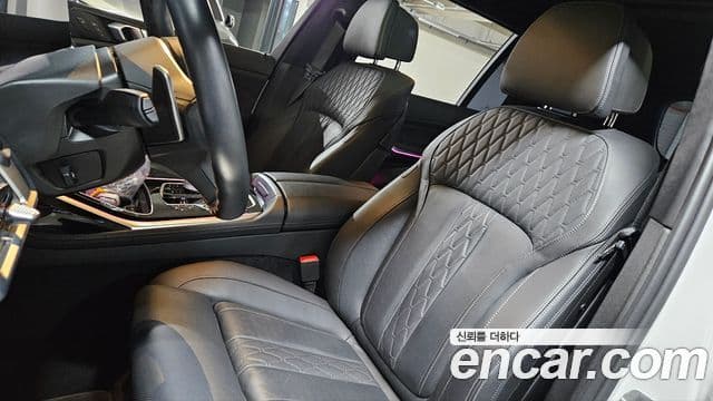 BMW X7 (G07) xDrive 40i M Sport 6인승, 2024 10