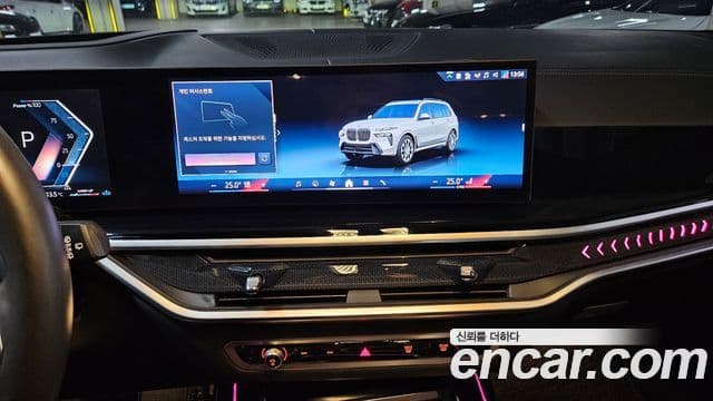 BMW X7 (G07) xDrive 40i M Sport 6인승, 2024 14