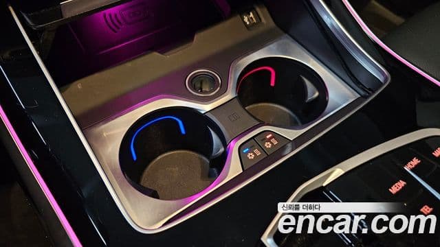 BMW X7 (G07) xDrive 40i M Sport 6인승, 2024 16