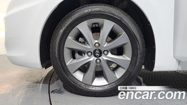 Hyundai Accent(новый кузов / новое поколение) Modern, 2019 все фото