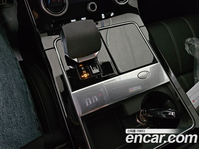 Land Rover Range Rover Velar 3.0 P400 R-Dynamic SE, 2023 12