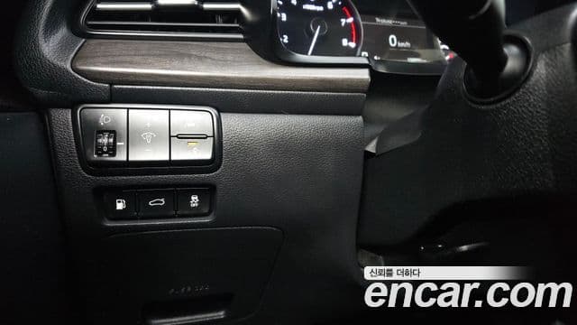 Kia K7 Premier 3.0 LPI Trendy(арендный автомобиль), 2020 17