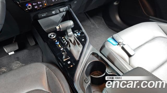 Kia D All New Niro Prestige, 2022 9