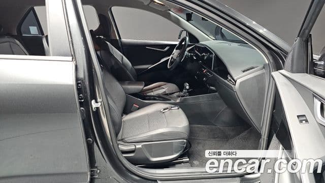 Kia D All New Niro Prestige, 2022 11