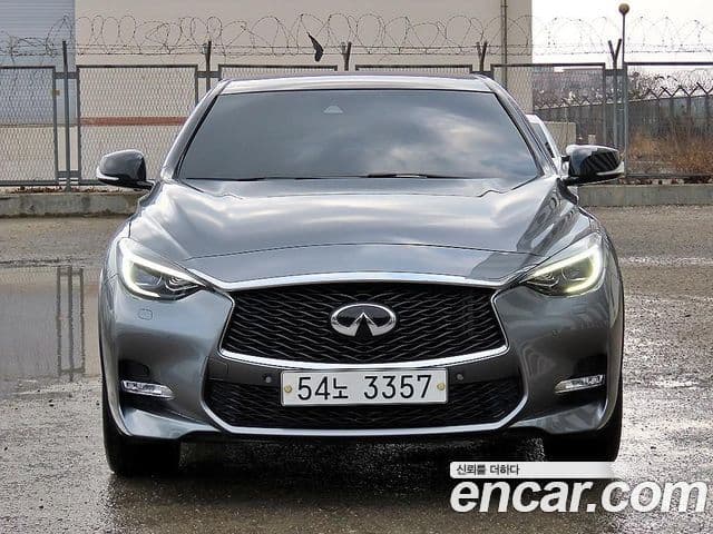 Infiniti Q30 Premium, 2018 1