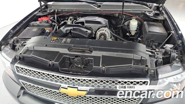 Chevrolet Suburban, 2013 6