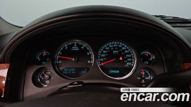 Chevrolet Suburban, 2013 8