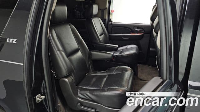 Chevrolet Suburban, 2013 12