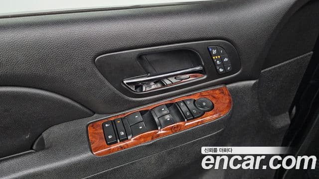 Chevrolet Suburban, 2013 17