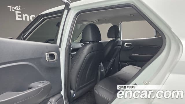 Hyundai Venue 1.6 Modern Plus, 2022 18