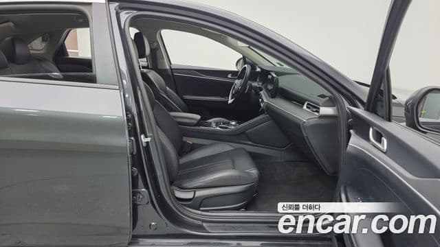 Kia K5 3세대 Trendy, 2022 11