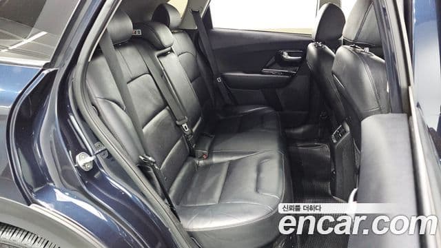 Kia Niro Noblesse, 2018 12