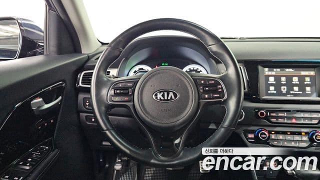 Kia Niro Noblesse, 2018 14