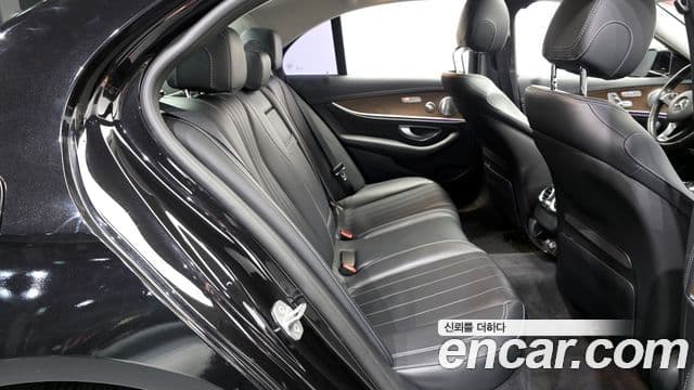 Mercedes-Benz E-класс W213 Exclusive, 2018 12