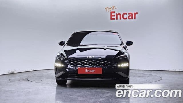 Kia K8 Signature, 2022 3