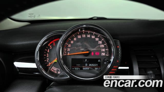 Mini Cooper D 3세대, 2017 8