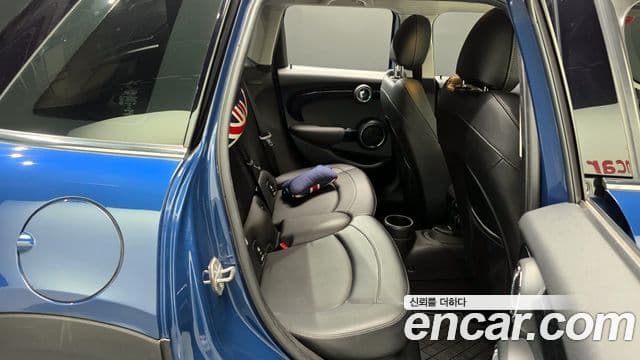 Mini Cooper D 3세대, 2017 12