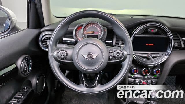 Mini Cooper D 3세대, 2017 14
