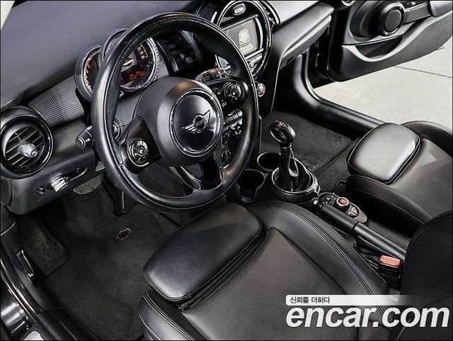 Mini Cooper D 3세대, 2015 18