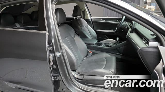 Kia K5 3세대 Trendy, 2023 12