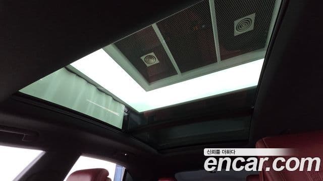 Porsche Macan EV базовый 4, 2025 18