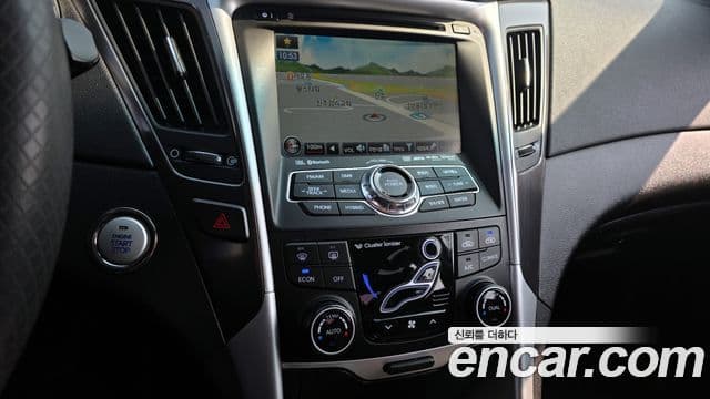 Hyundai Sonata гибрид Royal, 2012 14