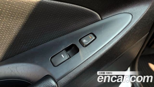 Hyundai Sonata гибрид Royal, 2012 18