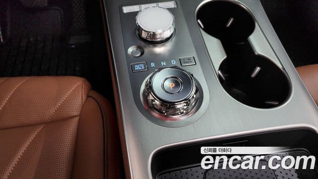 Genesis GV70, 2025 9