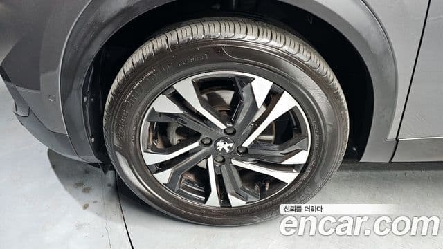 Peugeot 2008 2세대 1.5 BlueHDi GT Line, 2021 все фото