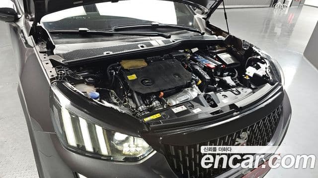 Peugeot 2008 2세대 1.5 BlueHDi GT Line, 2021 6