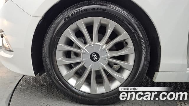 Hyundai LF Sonata 2.0 Smart, 2015 все фото