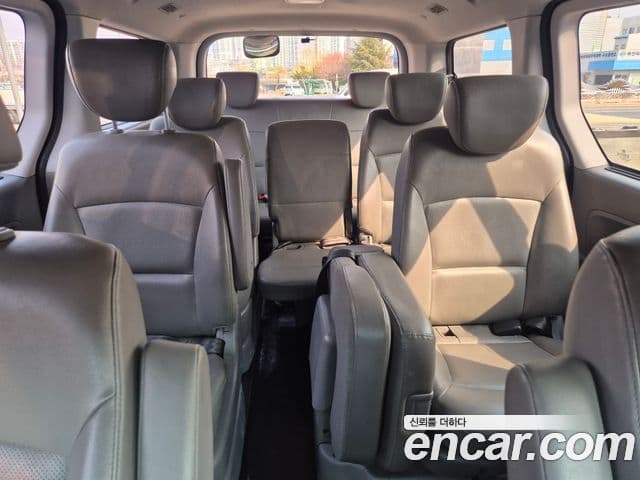 Hyundai Grand Starex CVX Luxury, 2016 16