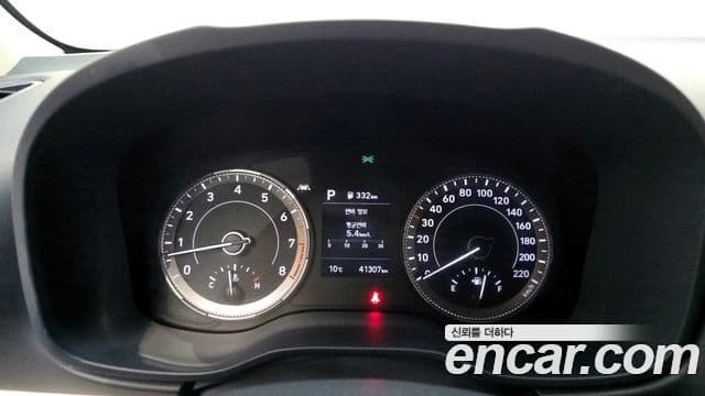 Hyundai Venue 1.6 Flux, 2020 8