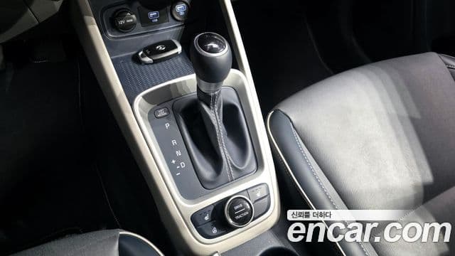 Hyundai Venue 1.6 Flux, 2020 9