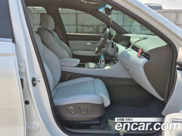 Genesis GV70, 2025 8