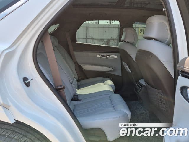 Genesis GV70, 2025 9