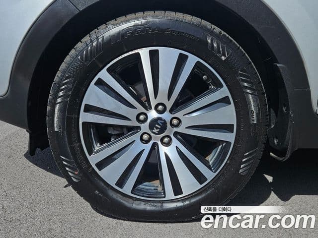 Kia Sportage R люксовая версия, 2012 все фото