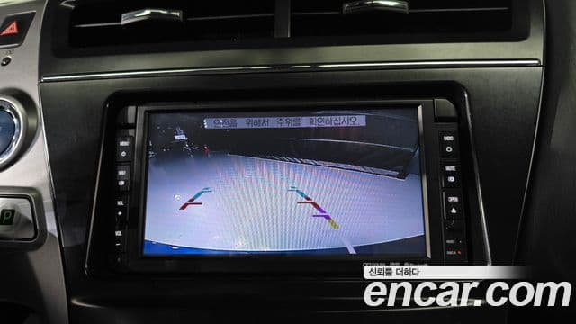 Toyota 프리우스 V, 2015 15