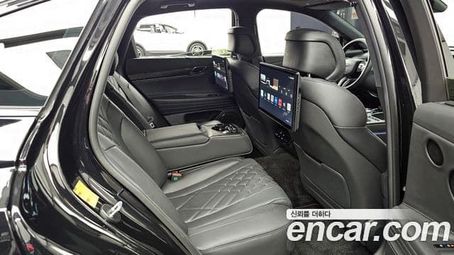 Genesis G80 (RG3) чёрный, 2026 12