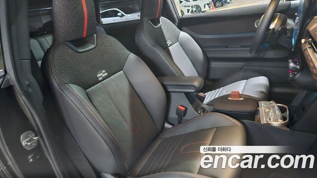 Mini Cooper S 4세대 JCW, 2025 11